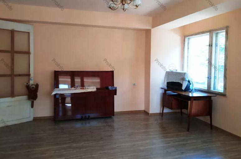 Վաճառվում է 1 սենյականոց բնակարան Երևան, Էրեբունի, Արցախի պող. (Էրեբունի)