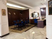 Վաճառվում է 2 սենյականոց բնակարան Երևան, Մեծ կենտրոն, Լեոյի 