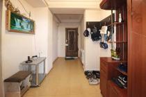Վաճառվում է 4 սենյականոց բնակարան Երևան, Մալաթիա-Սեբաստիա, Ճառագայթային