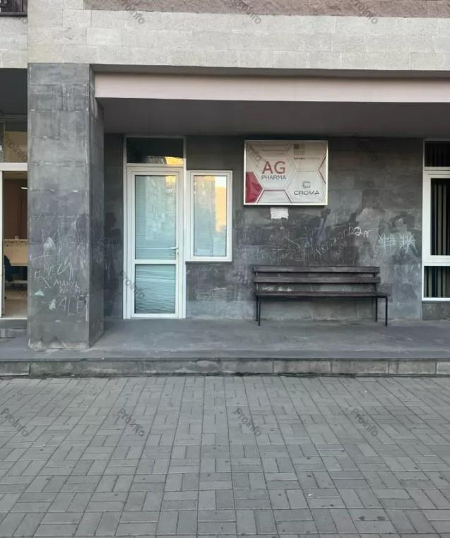 Վաճառվում է գրասենյակային  տարածք Երևան, Մեծ կենտրոն, Ռոստոմի 