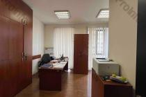 Վարձով գրասենյակային  տարածք Երևան, Մեծ կենտրոն, Քաջազնունու ( Կուզնեցով )