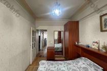 Վաճառվում է 2 սենյականոց բնակարան Երևան, Փոքր Կենտրոն, Զաքյան